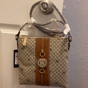 New. Tommy Hilfiger. Cross body.